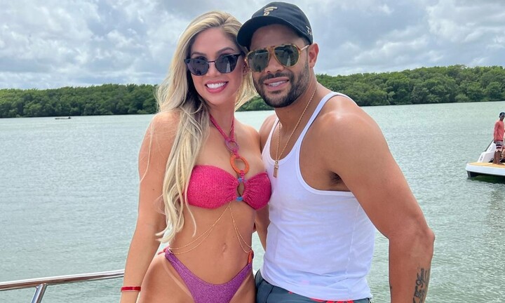 Chuyện tình tai tiếng của sao bóng đá: Người trăng hoa, kẻ giật bồ đồng nghiệp