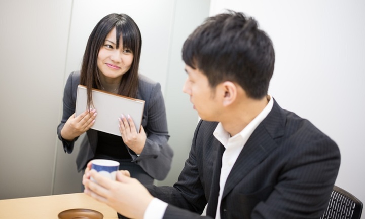 Đồng nghiệp nữ muốn 'xin' tôi đứa con, hứa sẽ không làm phiền