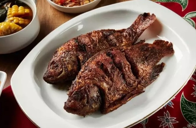 Cá giàu omega 3 nhưng kết hợp với thực phẩm này có thể gây các bệnh tiêu hóa