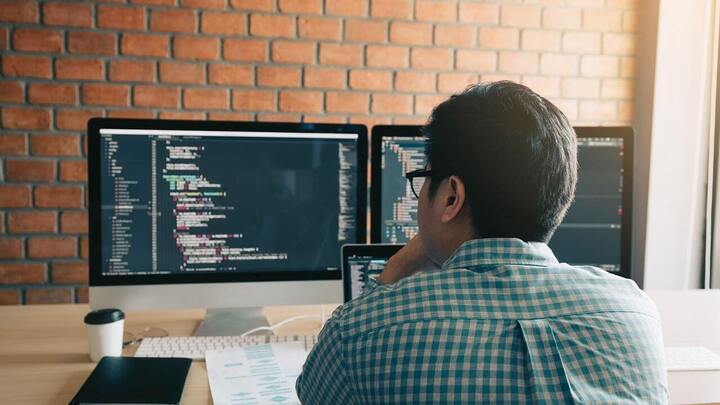 Nhiều sinh viên IT hối hận khi 'đi làm lương nghìn đô nhưng thiếu bằng đại học'