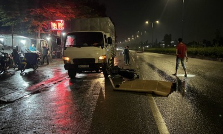 Truy tìm xe container liên quan vụ tai nạn làm 1 người tử vong ở Bình Dương