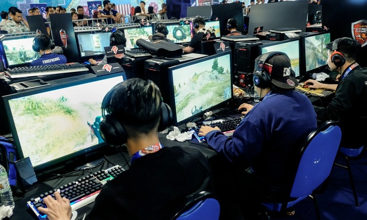 Streamer chết vì kiệt sức sau 5 đêm livestream, chủ bồi thường 17 triệu đồng