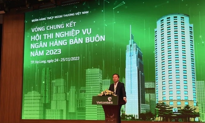 Vietcombank tổ chức VCK Hội thi và Tọa đàm nghiệp vụ Khối Ngân hàng bán buôn