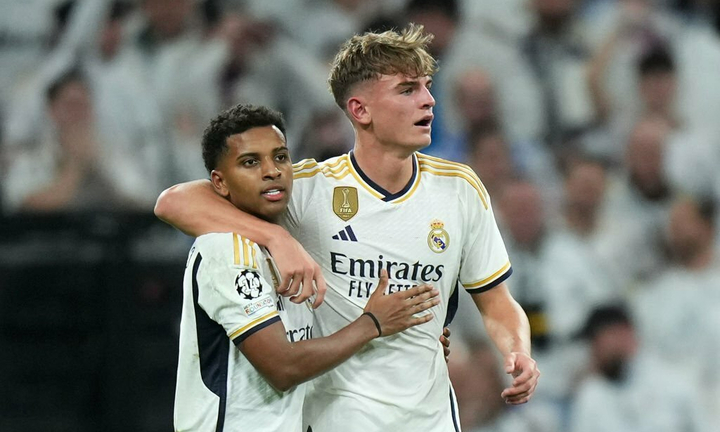 Real Madrid thắng đậm Napoli, giữ chắc ngôi đầu bảng