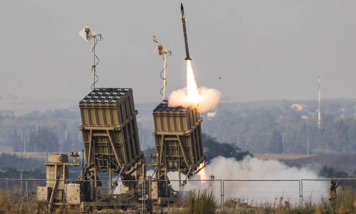Israel mua vũ khí từ đâu?