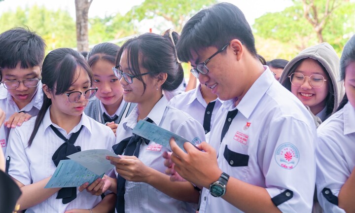 Lịch nghỉ Tết Dương lịch 2024 và nghỉ học kỳ 1 của học sinh Đà Nẵng