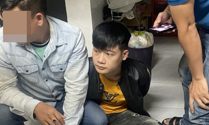 Bắt tên cướp ép nữ nạn nhân cởi đồ, chụp ảnh khỏa thân