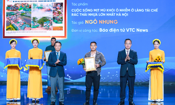 Báo điện tử VTC News đoạt giải Bạc giải Khoảnh khắc báo chí 