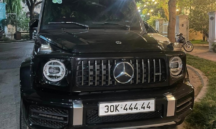 Biển 30K-444.44 trúng giá 245 triệu, 'sang tay' hơn 1 tỷ gắn lên Mercedes G63