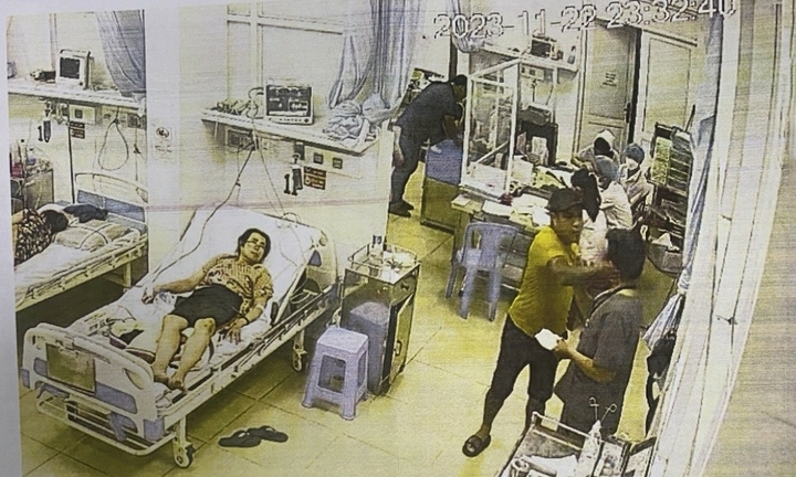 Nhân viên y tế liên tục bị hành hung, bệnh viện ở TP.HCM kêu cứu 