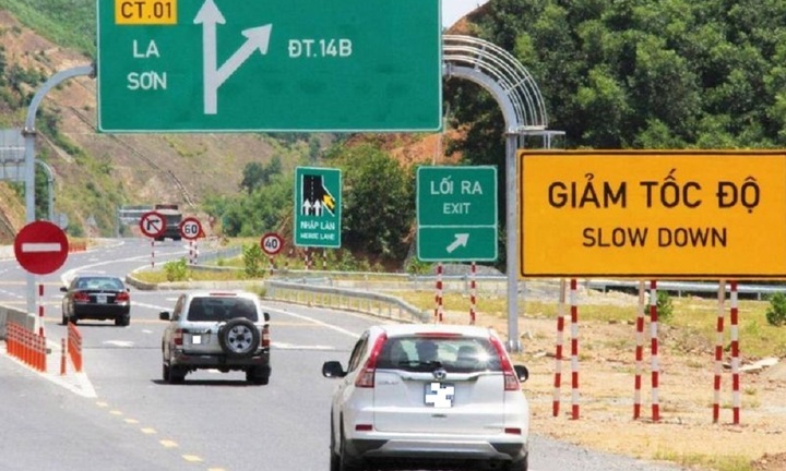 Những trường hợp tài xế phải giảm tốc độ
