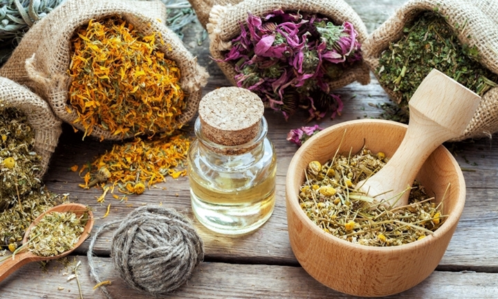 6 loại trà thảo dược tốt cho sức khỏe người cao tuổi