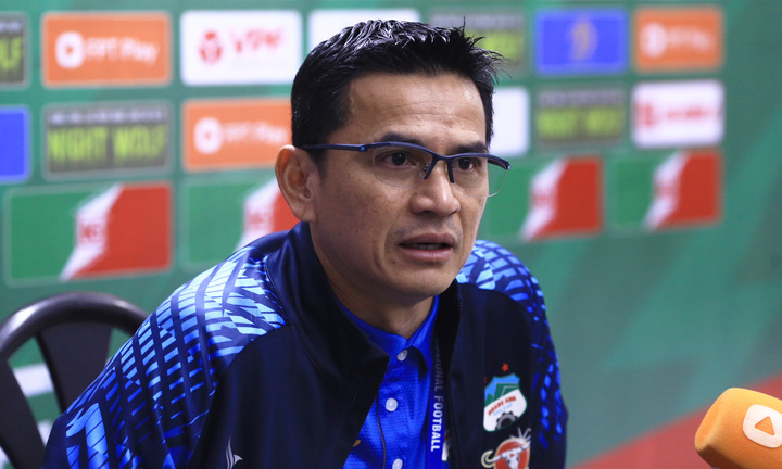 Xếp bét bảng, Hoàng Anh Gia Lai 'thèm' một lần chiến thắng ở V.League