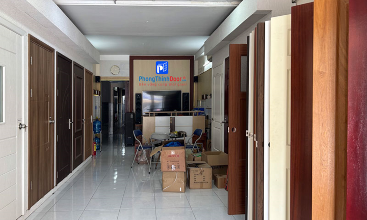 Phong Thịnh Door: Nhà sản xuất cửa nhựa composite uy tín tại TP.HCM
