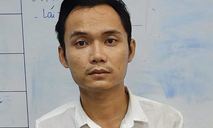 Vào khách sạn với bạn trai quen qua Facebook, cô gái bị cướp sạch tài sản