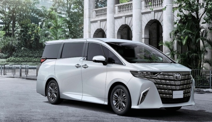 Top xe bán chậm tháng 11: Suzuki Jimny bán được chiếc đầu tiên và đội sổ