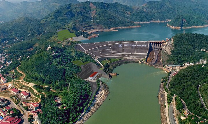 Nước về ào ạt, hồ thủy điện tranh thủ tích trữ cho nguồn điện 2024