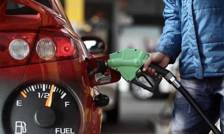 Những lý do khiến ô tô cũ 'uống xăng như nước'