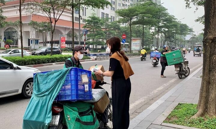 Hướng tới thương mại điện tử xanh để giảm thiểu rác thải nhựa đại dương