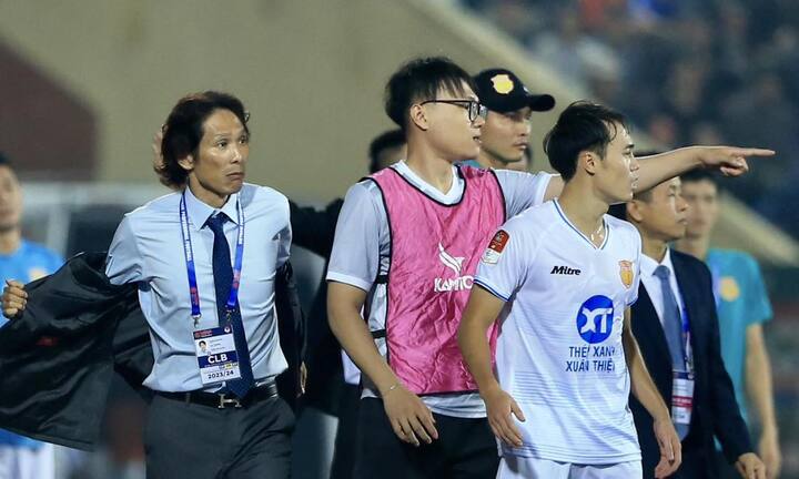 VPF ra công văn chấn chỉnh HLV Gong Oh-kyun và Trần Văn Kiên