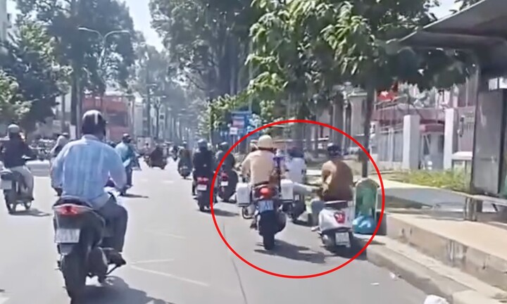 TP.HCM: Xác minh clip CSGT đạp người đi xe máy ngã xuống đường