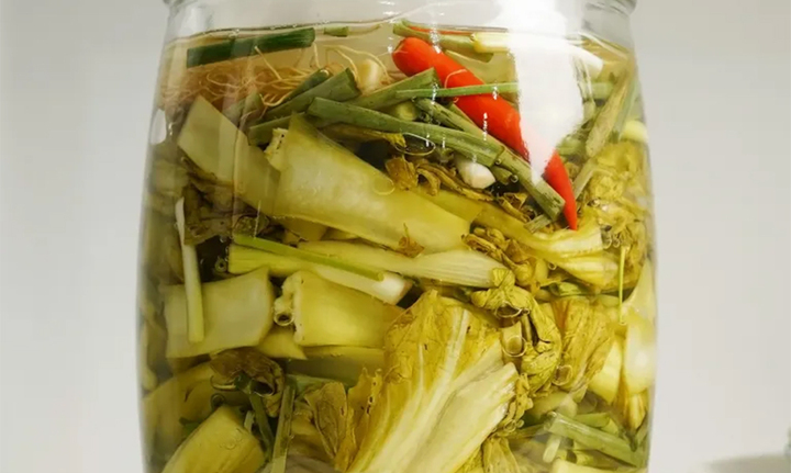 Cách ăn dưa muối tránh gây hại cơ thể