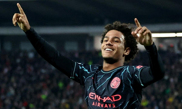 Man City lập kỷ lục bóng đá Anh ở Cúp C1