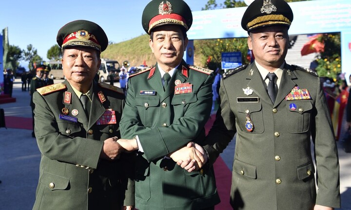Giao lưu hữu nghị Quốc phòng trên biên giới Việt Nam - Lào - Campuchia