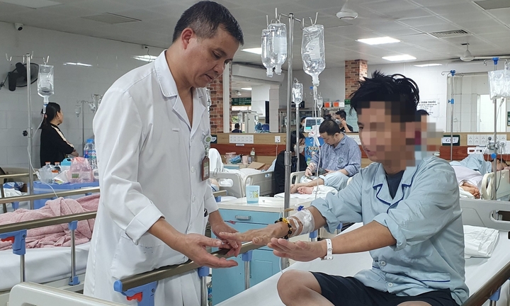 Chuyên gia y tế đề nghị cấm sản xuất, lưu hành thuốc lá điện tử