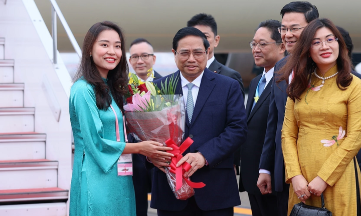 Thủ tướng tới Tokyo, dự Hội nghị Kỷ niệm 50 năm quan hệ ASEAN-Nhật Bản