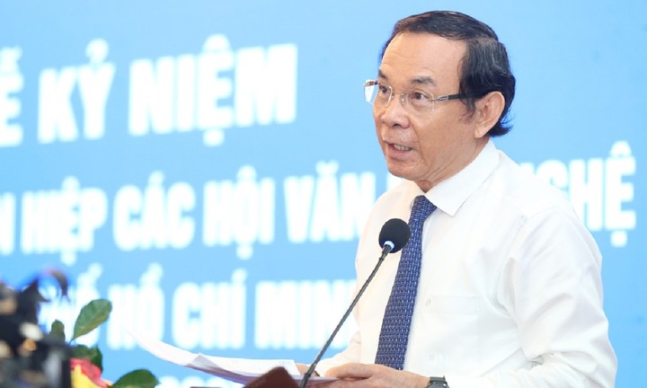 Bí thư TP.HCM: 'Thành phố chưa có những cơ sở vật chất xứng tầm'