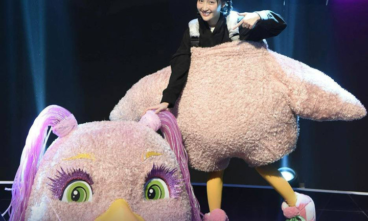 Chip Chip Pink của 'Ca sĩ mặt nạ' thay đổi thế nào sau 1 năm rời chương trình?