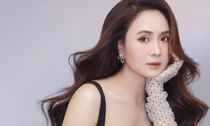 Trước khi trở thành 'nữ thần phim giờ vàng VFC', Hồng Diễm làm gì?