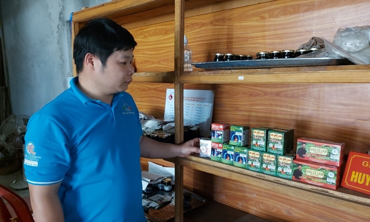 Cặp vợ chồng dân tộc Tày đưa dược liệu lên sàn thương mại điện tử