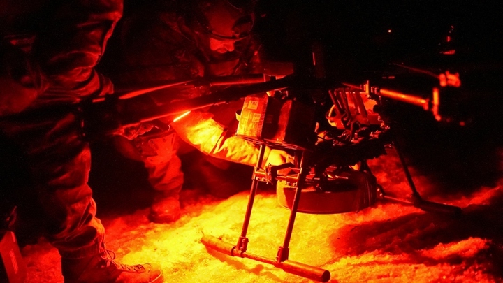 UAV 'ma cà rồng' Ukraine tập kích lính Nga trong đêm