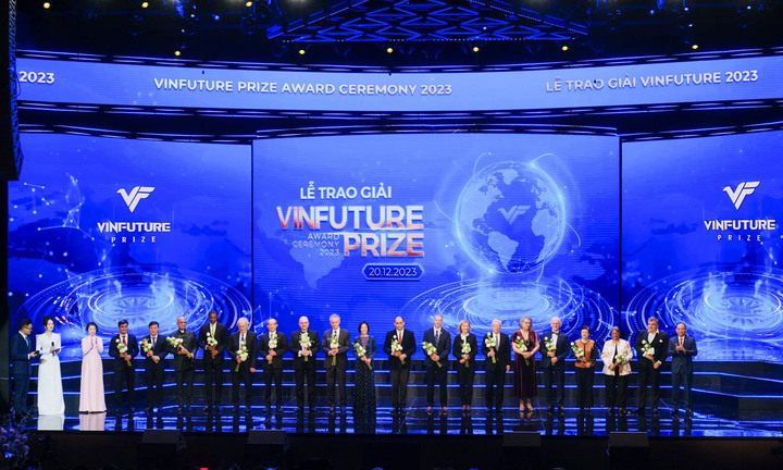 Tinh hoa nghệ thuật hội tụ tại Lễ trao giải KHCN danh giá VinFuture 2023