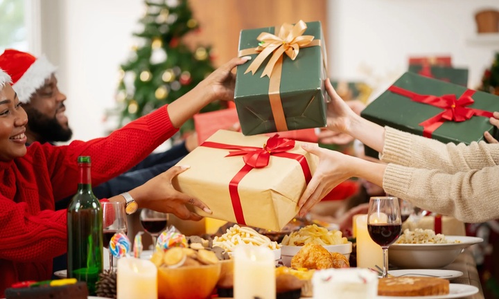 Noel nên tặng quà gì?