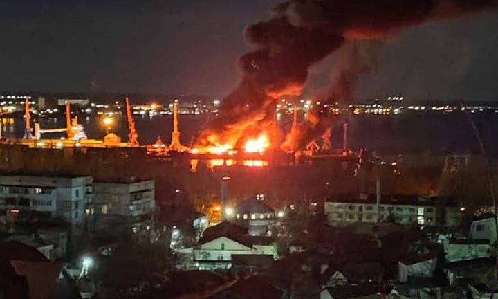 Nổ lớn ở bán đảo Crimea, Nga phong tỏa cảng Feodosia