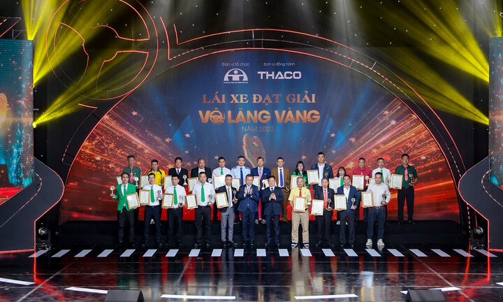 Vô lăng Vàng 2023 - Nơi tôn vinh tài xế và các doanh nghiệp vận tải