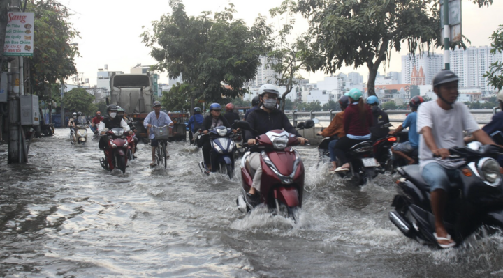 Thời tiết TP.HCM ngày 27/12: Cảnh báo triều cường gây ngập vùng trũng thấp