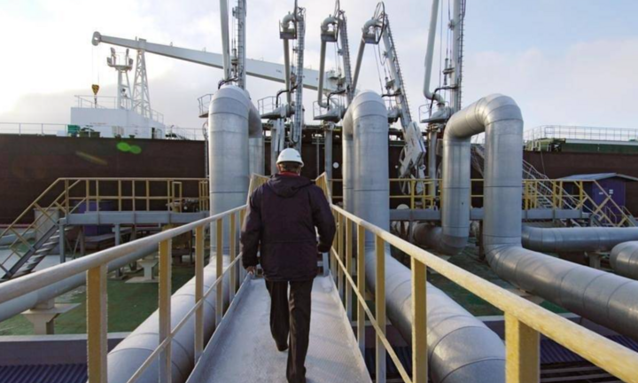 Phó Thủ tướng Nga: Trung Quốc, Ấn Độ là đối tác chính mua dầu của Nga