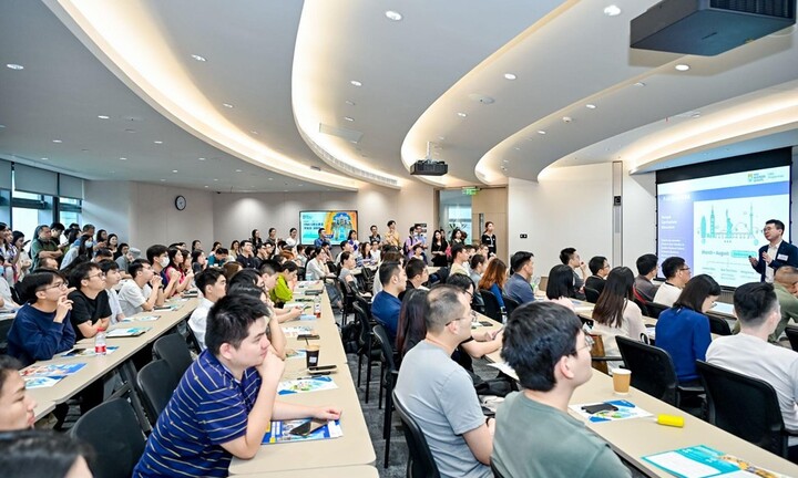 Trải nghiệm học tập tại Đại học Top 26 thế giới cùng HKU Experience Day 2024