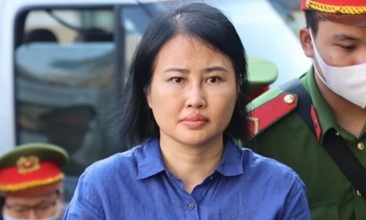 'Bà trùm' thiết bị y tế Hoàng Thị Thúy Nga lãnh 6 năm tù