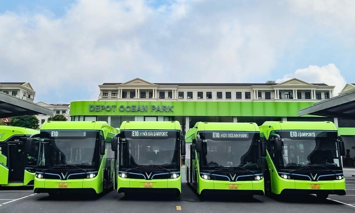 Chính thức có xe buýt điện VinBus kết nối nội đô Hà Nội tới sân bay Nội Bài