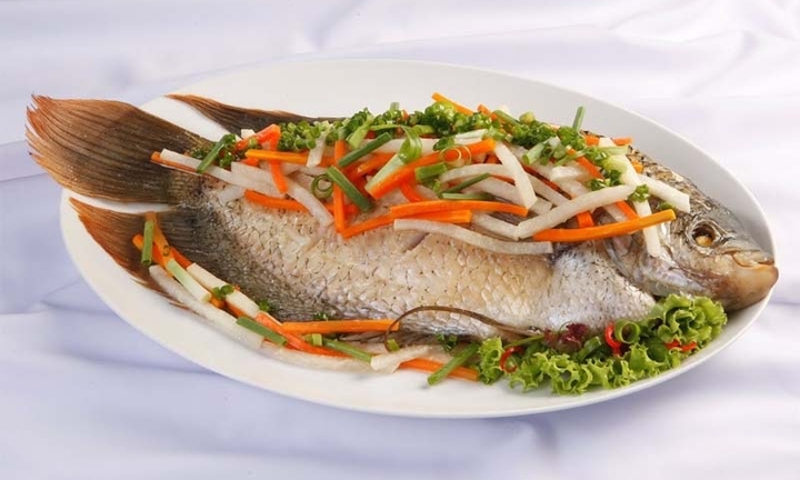 Ăn tôm cá hấp bia, thổi nồng độ cồn có lên?