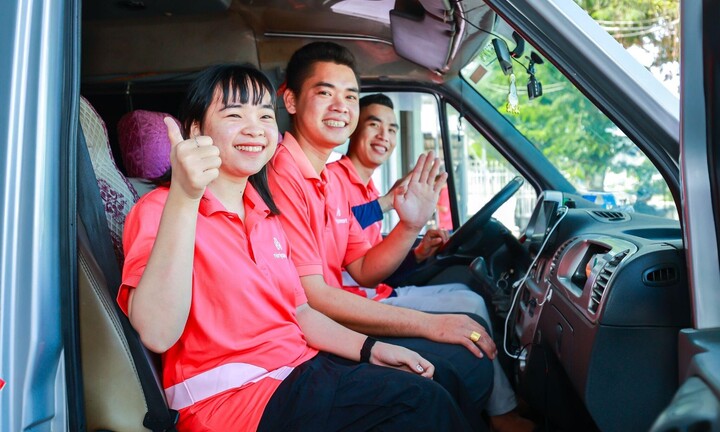 Ninja Mart hòa chung không khí tết cùng 'Chuyến xe may mắn, gắn kết niềm vui'