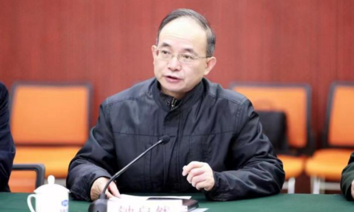 Trung Quốc 'đả hổ' đầu năm, quan lớn ngành địa chất ngã ngựa