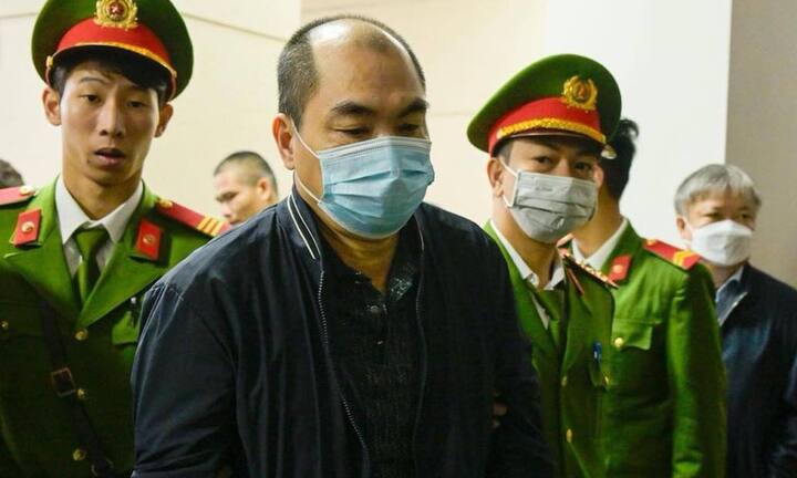 Nhận 27 tỷ từ Việt Á, cựu Giám đốc CDC Hải Dương khai bị bắt mới biết là sai 