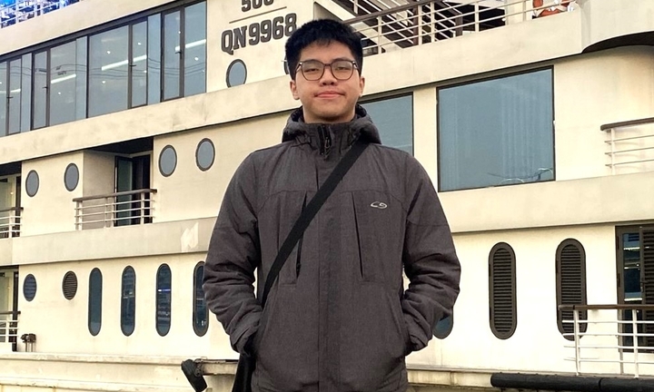 Nam sinh lớp 10 giành học bổng 5 tỷ đồng vào trường phổ thông top 1 Singapore