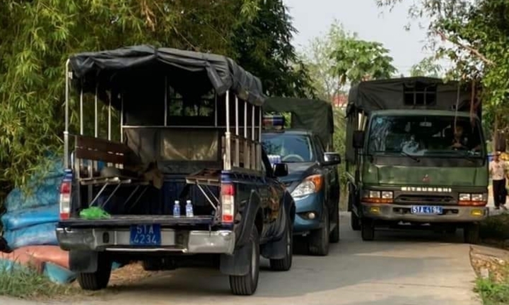 Cận cảnh nơi nghi phạm giết người đang lẩn trốn ở Long An